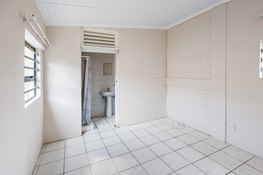 To Let 1 Bedroom Property for Rent in Cambridge West Eastern Cape